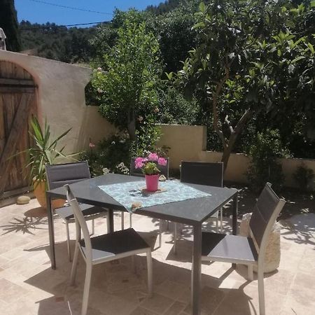 Maison Provencale - 2 Chambres - 2,5Km De La Plage Cassis Luaran gambar